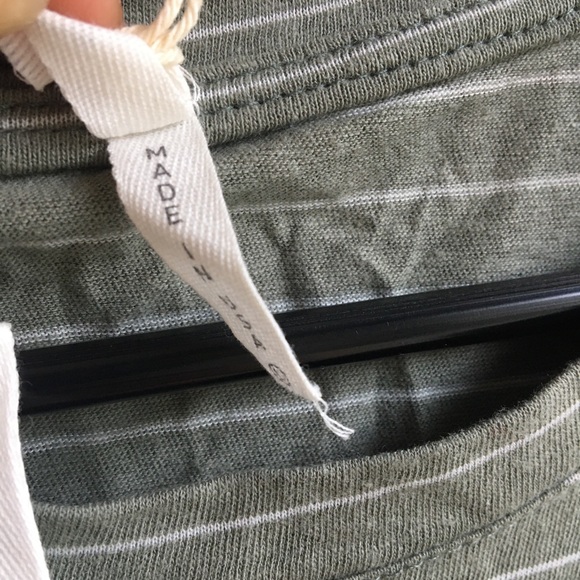 Recycled cotton sage colored striped tee - Picture 4 of 8